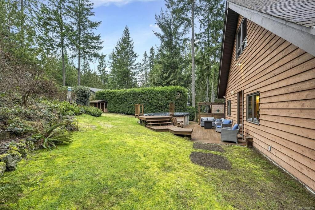 Chalet Style Cottage Near Shawnigan Lake Exterior foto